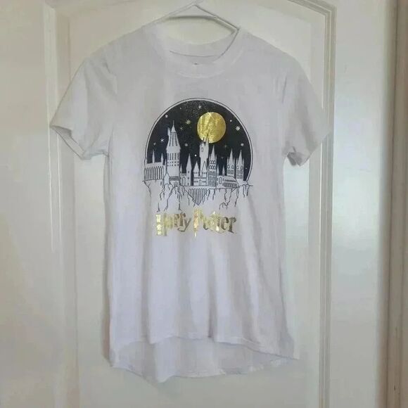 Harry Potter Women's (jrs) White Poly/Rayon Graphic Crew Neck Short Sleeve T-Shi - Picture 2 of 5